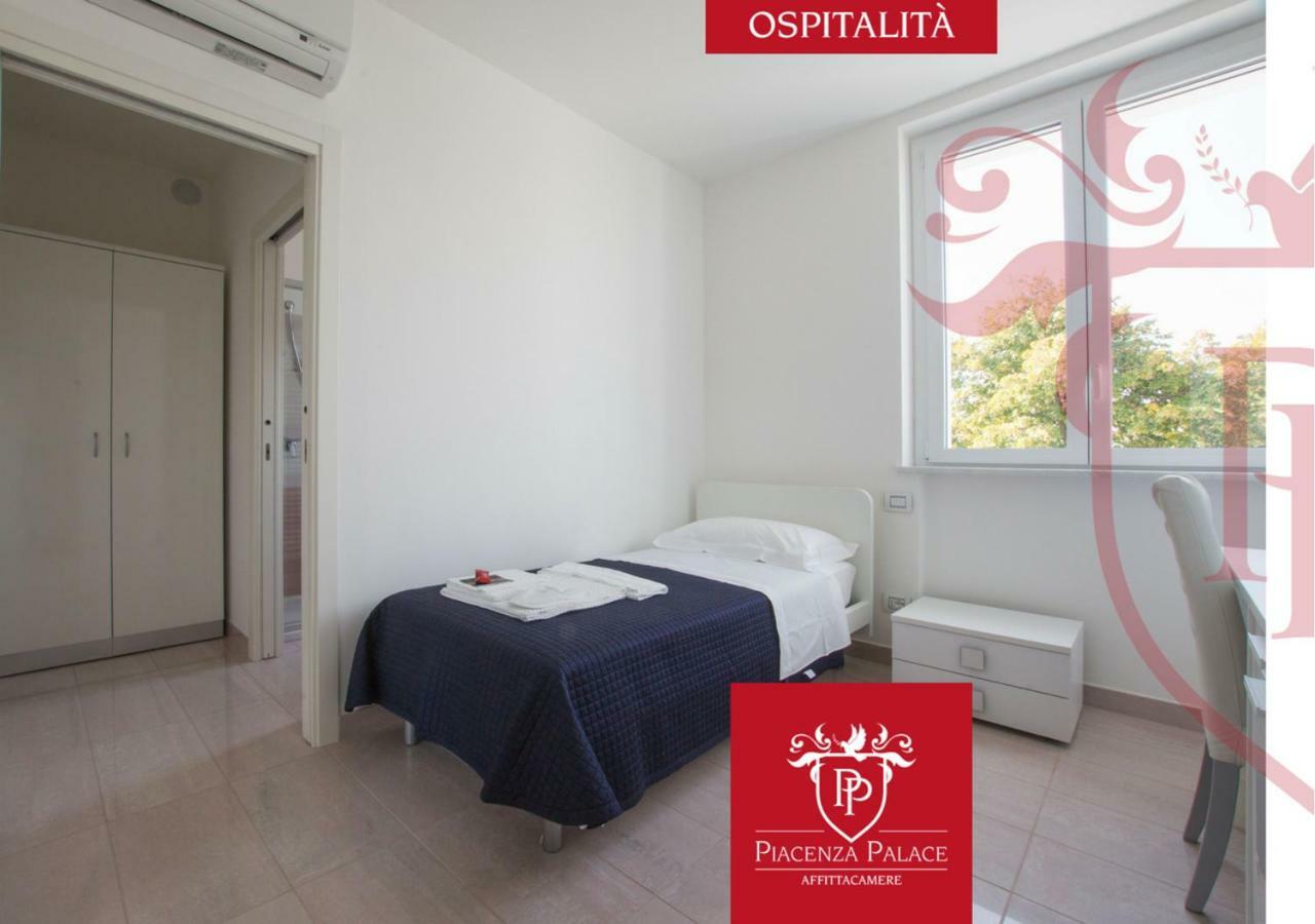 Affittacamere Piacenza Palace Extérieur photo